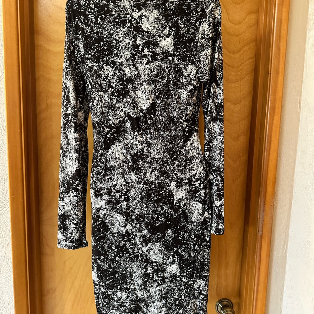 Bar III Monochrome Long Sleeve Dress - Picture 2 of 4